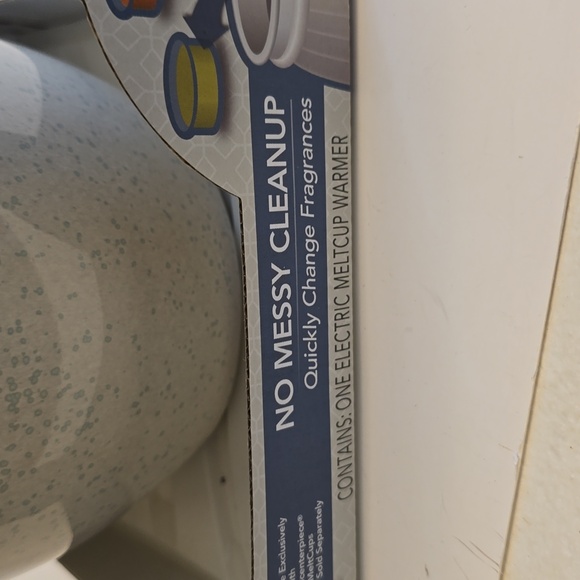 NIB Yankee Candle Scenterpiece Meltcup Warmer Electric No Messy Clean up - Picture 9 of 15